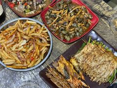 -正宗南铁拉叔沙煲螺·烧烤·秘制靓粥(南铁总店)