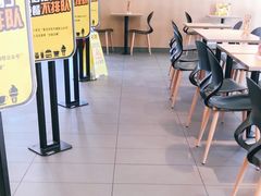 大堂-麦当劳(燕顺路店)