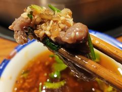 -赞花婆鲜兔辣卤火锅