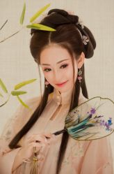 -九月鹰飞汉服摄影工作室