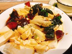 -虾弄弄海派小龙虾·牛羊蝎子火锅