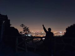 -鬼笑石后山停车场