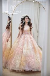 -洋洋婚纱品牌集合店