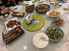 -香巴拉云南餐厅(华莱坞店)