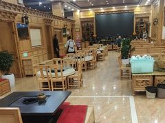 -三锅莊·牦牛肉火锅·香格里拉特色藏餐宴请餐厅(菱角塘路店)