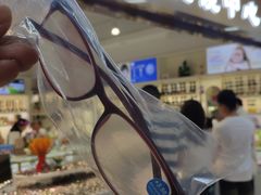 -新视达眼镜店·蔡司·依视路(名镜苑店)