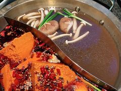 -小天鹅火锅·一线江景洪鼎旗舰店(洪崖洞店)