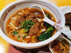 -呷佬·长沙手工米粉(金沙江路店)