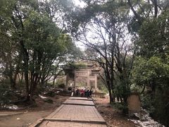 -灵岩山风景区