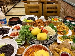 -喇喇排骨火锅·传统韩式脊骨汤(望京西园总店)