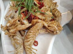 -覃记海鲜美食餐厅