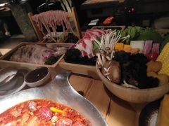 -湊湊火锅·茶憩(杭州湖滨银泰in77店)