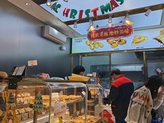 面包甜点陈列柜-广隆蛋挞王(农讲所店)