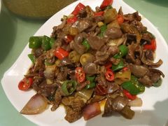 小炒鸡杂-旅宁大酒店