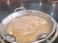 -老来福·非遗酸汤兔(凯旋路店)