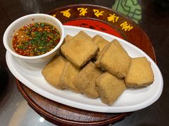-湘潭九龙鱼头店(城南西路店)