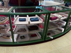 -Gucci(首创奥特莱斯店)