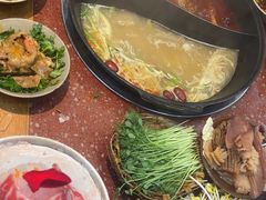 -赵美丽·重庆社区火锅·直营店(火车东站·中豪国际店)