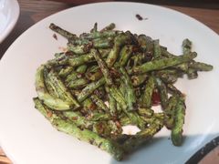 -蜜桃餐厅·伴山(湖滨商业街店)