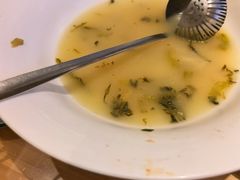 -严记小天府酸菜鱼(西四路店)