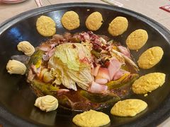 -王老六铁锅炖鱼(圣亚海洋店)