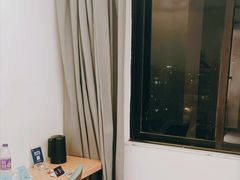 -希岸·轻雅酒店(广州白鹅潭艺术中心花地湾地铁站店)