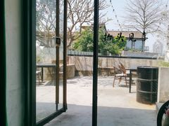 -喜洲吧·江畔老船厂·庭院餐厅(喜临院店)