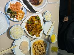 -老码头黑皮肘子锅包肉(赣水路店)