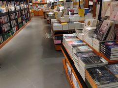 -西西弗书店&矢量咖啡(凯德晶萃广场店)