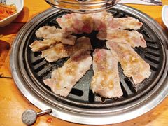 -唯成•韩国炭火烤肉 유성고기