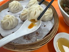 蟹粉小笼-新丰小吃(庆春路分店)