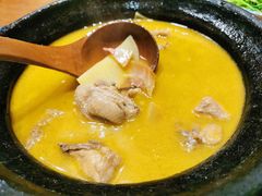 -老滇山寨•云南特色菜•地方菜•民族风情歌舞表演(金碧店)