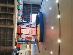 -冰纷万象滑冰场(赣州华润万象城店)