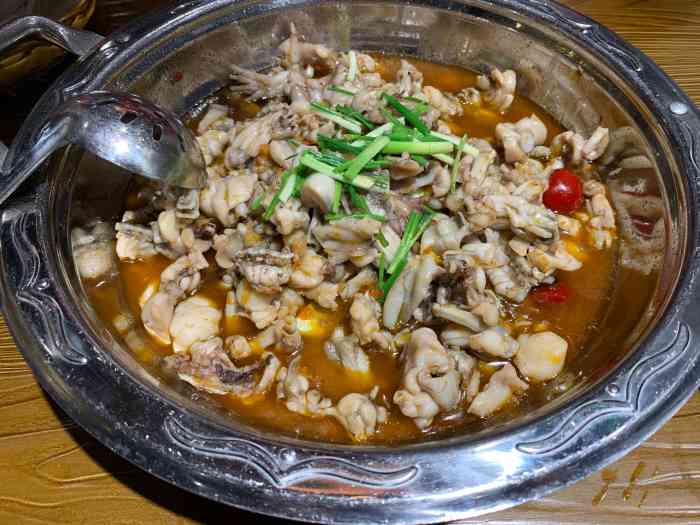 杜婆鸡跳跳蛙(亿都店)-"一家人来吃饭,本想着去老杨家吃,后因门口.