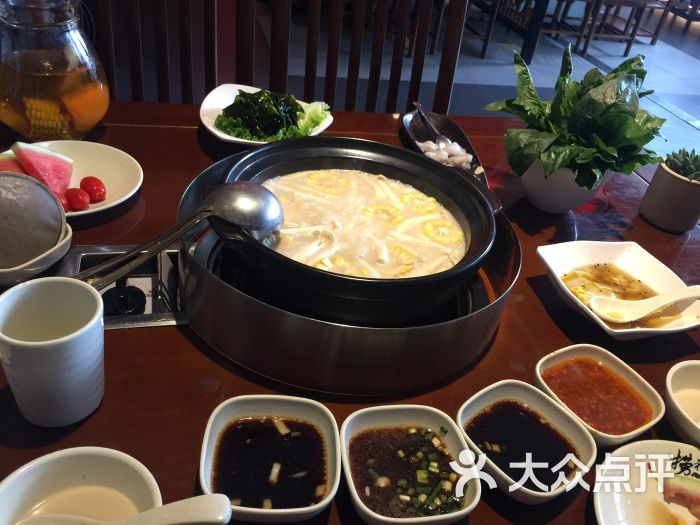 捞神养生火锅图片 - 第1张