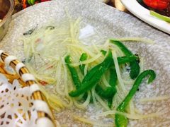 -鲁小三·大骨自助(金山总店)