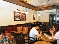 大堂-星巴克臻选(武汉首义汇店)