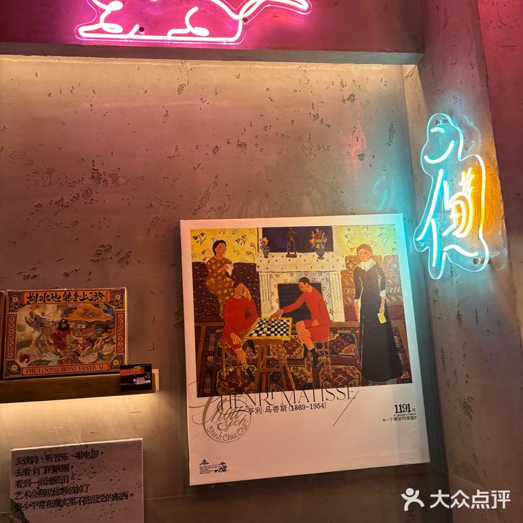 未成年不许喝酒但成年人买酒送棒棒糖