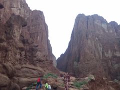 -天山神秘大峡谷