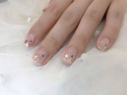 -苏彩·皮肤管理美甲美睫