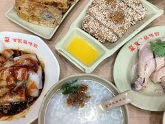 粗大的鸡腿骨-百家鸡味馆(清泰店)