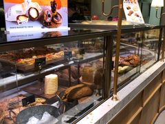 面包甜点陈列柜-巴黎贝甜(阳光上东店)