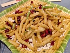 -肥肥虾庄·金牌油焖大虾(东湖欢乐谷店)