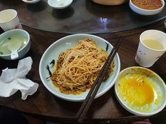 -裕兴记•蟹黄面馆(人民广场店)