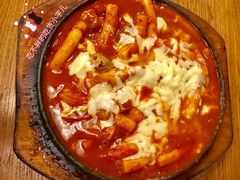 奶酪海鲜炒米条-包装马车·韩国料理·포장마차