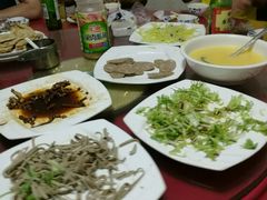 -溢心园香河肉饼总店