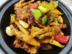 -江城燕子大排档(江汉路步行街店)