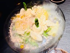 -蟹犇前•帝王蟹雪蟹(陆家嘴店)
