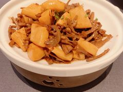 -晶采轩(虹桥路店)