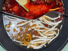 -憨铁匠老火锅(龙岗万科里店)